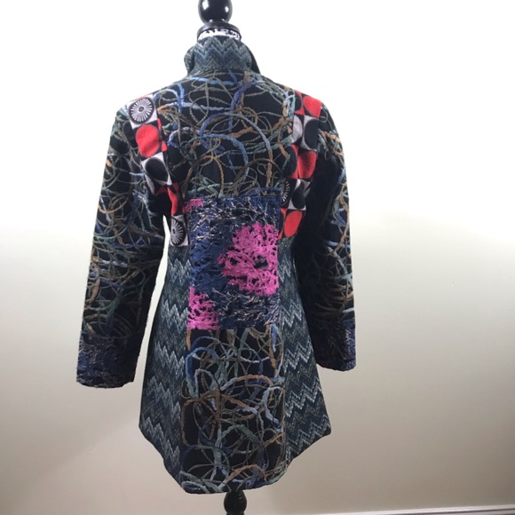 Sacred Threads Women’s Long Sleeve Warm Jacket - Picture 4 of 7